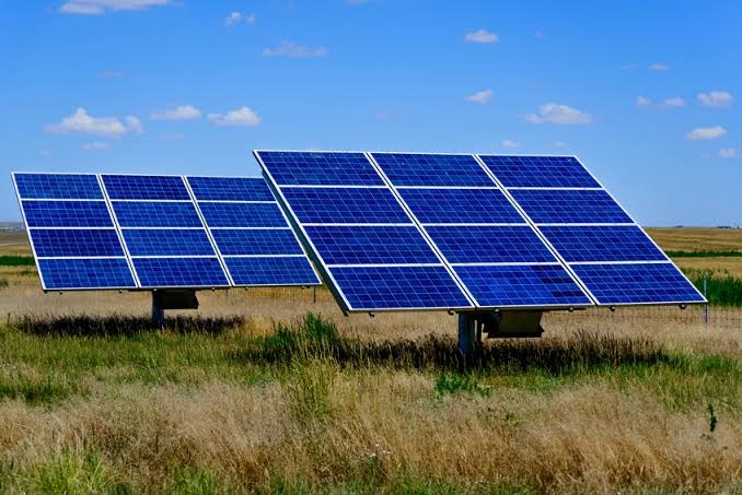 Utility-Scale Ground Mount Dual-Array Solar Farm